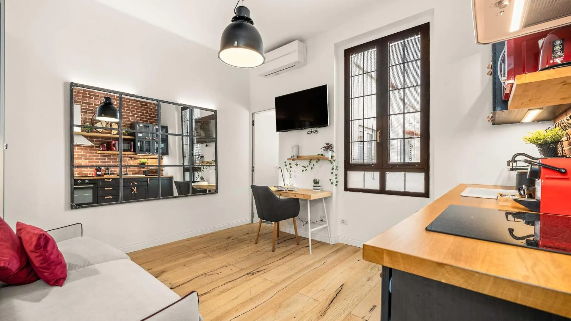 Exclusive Design Apartment Florence